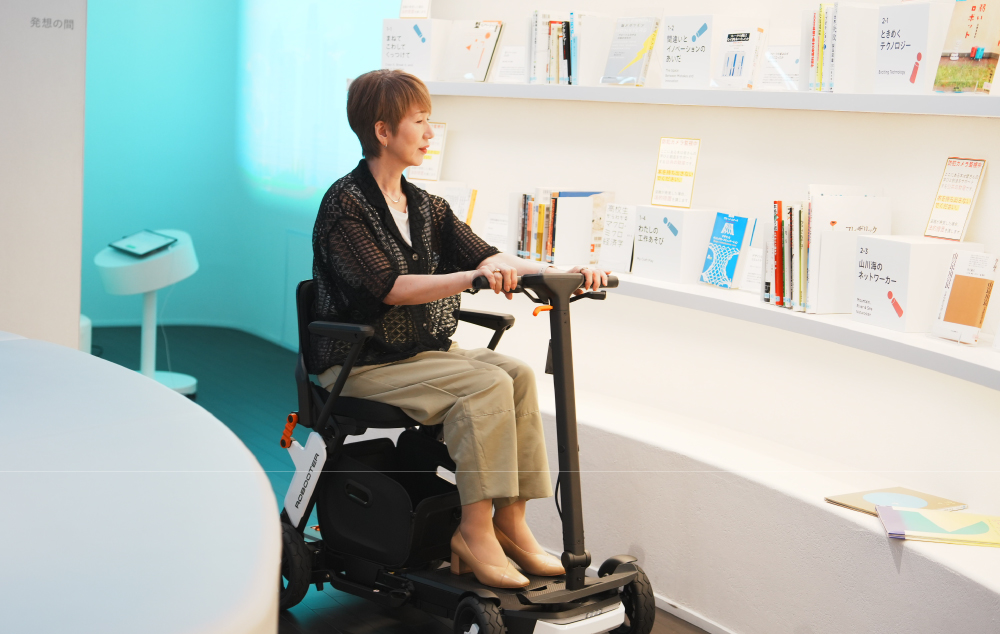 ROBOOTER J+VISION<br>展示試乗会のご案内